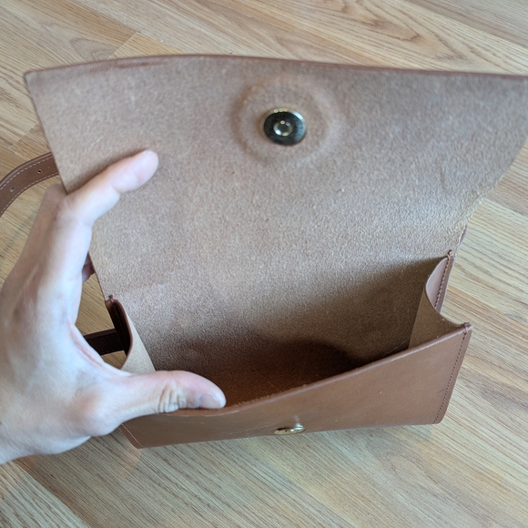 Tan Leather Crossbody Bag - Picture 3 of 5